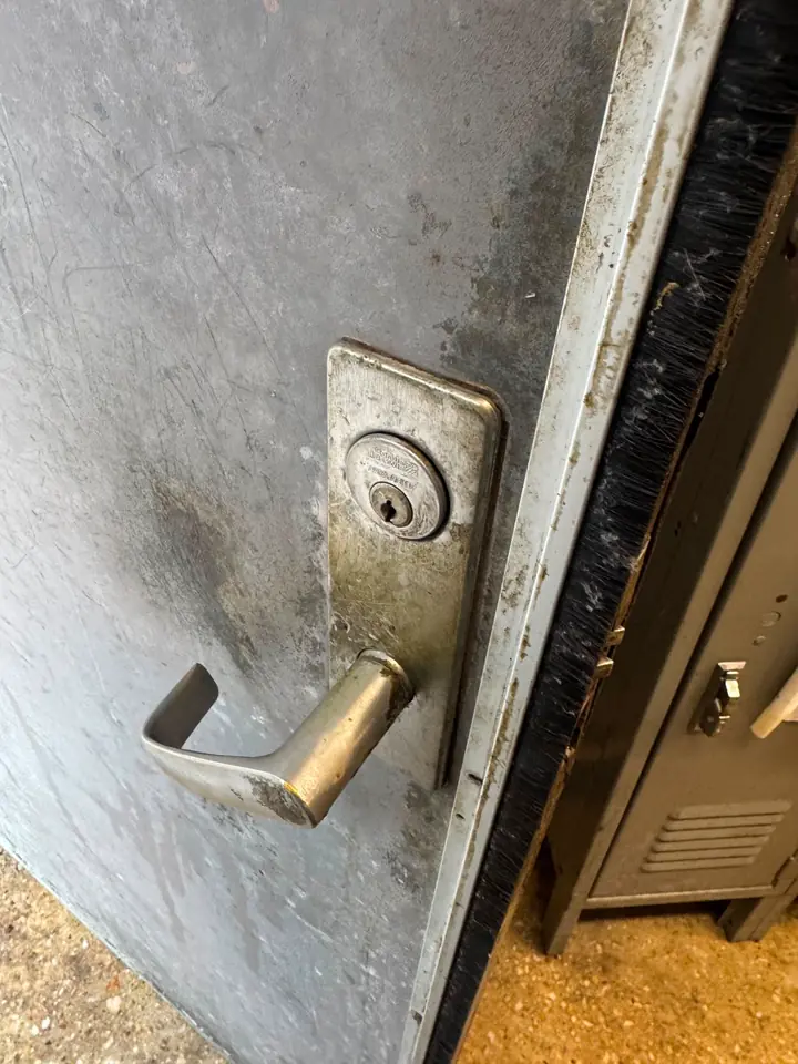 Lever lock on institutional door — Kwikey Locksmith work in Delaware